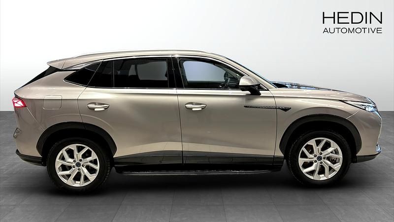 Begagnad MG HS Luxury 307 HK (225 kW) 2024 Grå SUV