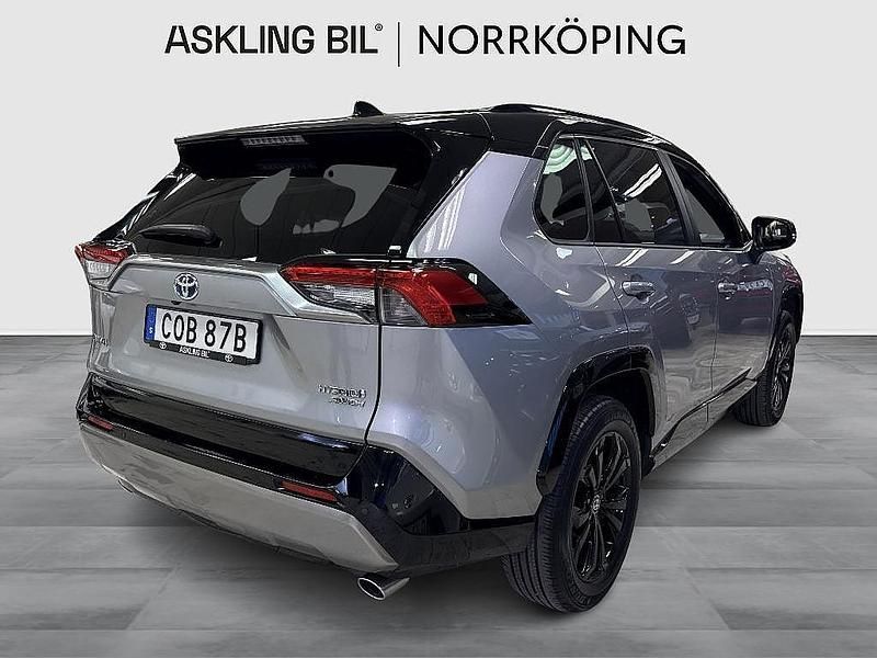 Begagnad Toyota RAV4 Hybrid Style 222 HK (163 kW) 2024 Grå SUV