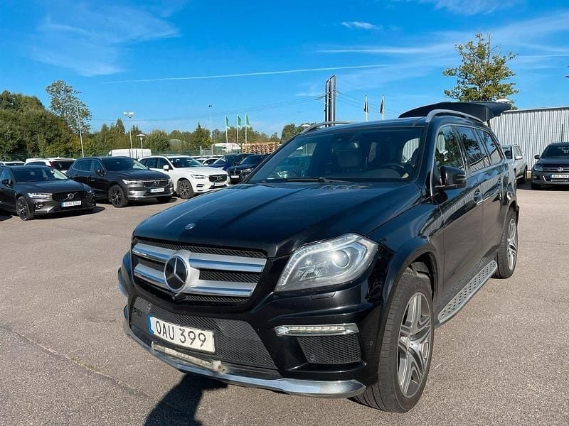 Svart (svart metallic) Begagnad 2014 Mercedes GL350 AMG SUV | 225 000 kr (Superpris) - Bild 1/2