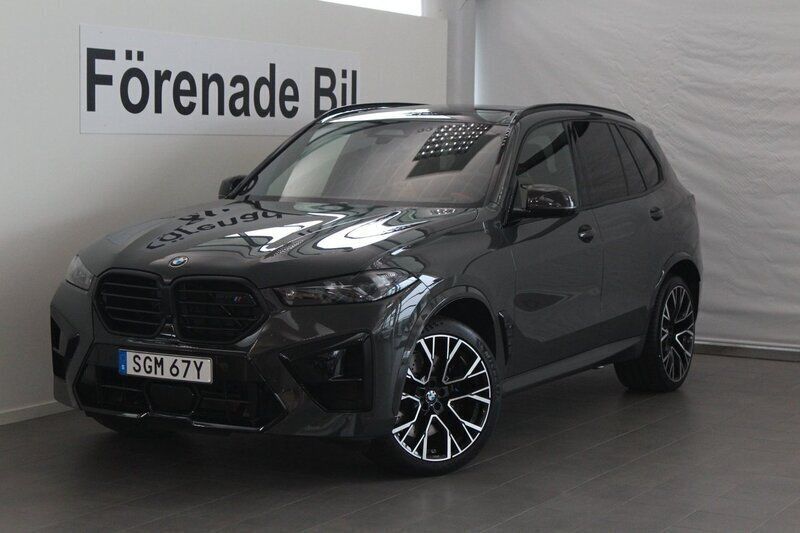 Grå Begagnad 2024 BMW X5 M Competition Edition SUV | 1 649 000 kr - Bild 1/4