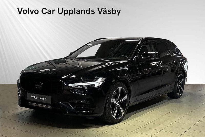 Svart Begagnad 2019 Volvo V90 R-Design Kombi | 404 900 kr (Marknadspris) - Bild 1/3