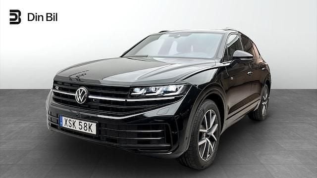 Begagnad 2024 VW Touareg Comfortline SUV | 879 900 kr (Marknadspris) - Bild 1/4