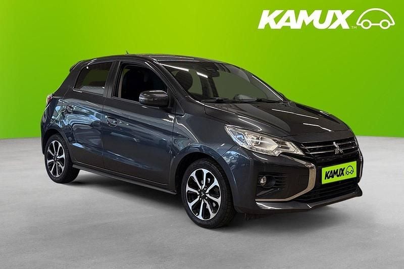 Silver/grå Begagnad 2024 Mitsubishi Space Star Kombi | 144 900 kr (Bra pris) - Bild 1/4