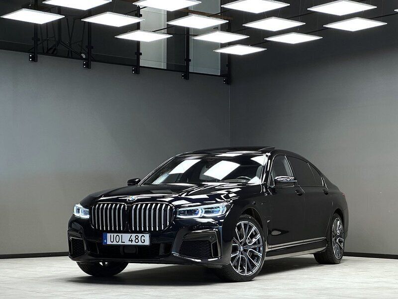Svart Begagnad 2019 BMW 745 Executive Sedan | 649 900 kr - Bild 1/3