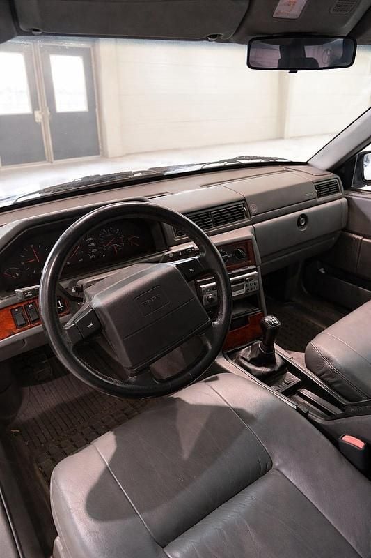 Begagnad Volvo 940 165 HK (121 kW) 1998 Blå Kombi