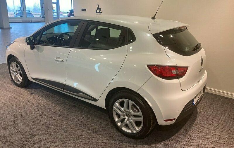 Begagnad Renault Clio IV Zen 77 HK (56 kW) 2019 Vit Halvkombi