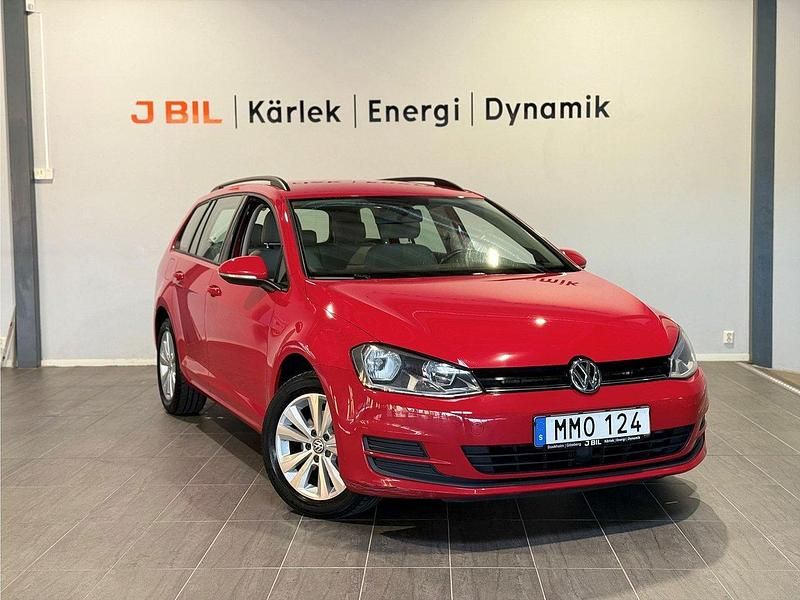Röd Begagnad 2013 VW Golf VII Kombi | 129 900 kr (Lite dyr) - Bild 1/4