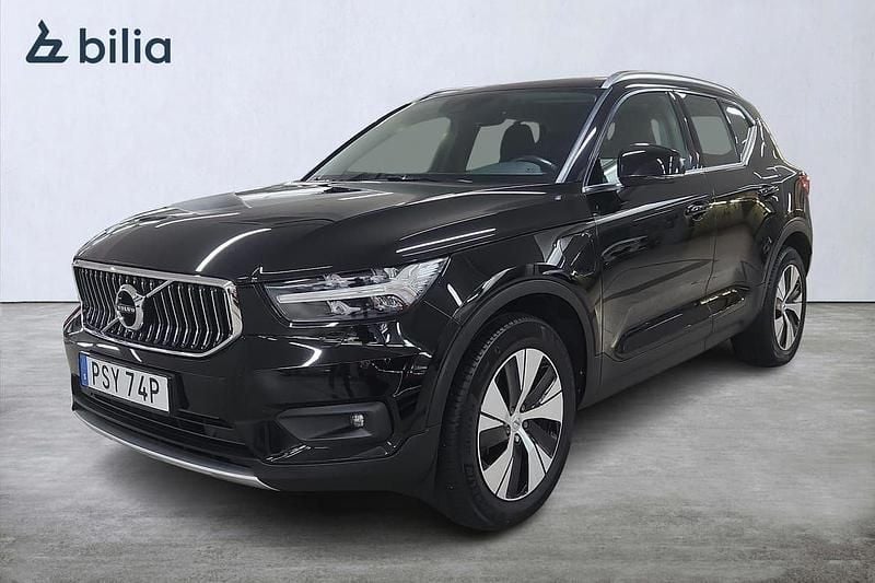 Svart Begagnad 2021 Volvo XC40 Inscription SUV | 329 000 kr (Marknadspris) - Bild 1/3