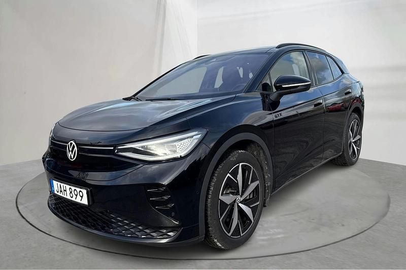 Svart Begagnad 2024 VW ID.4 GTX SUV | 369 000 kr (Marknadspris) - Bild 1/4