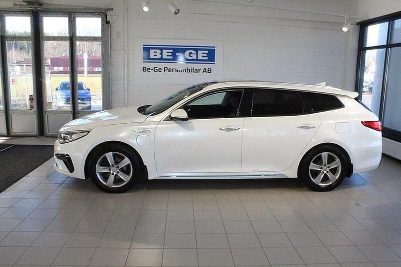 Begagnad Kia Optima Advance 154 HK (113 kW) 2019 Vit Kombi
