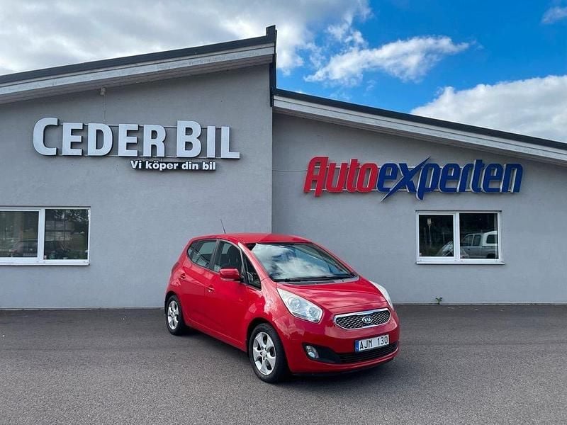 Röd Begagnad 2010 Kia Venga Comfort Halvkombi | 32 900 kr (Marknadspris) - Bild 1/4