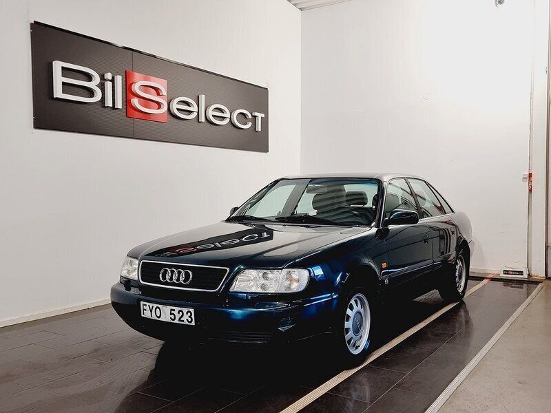 Mörkgrön Begagnad 1997 Audi A6 Sedan | 27 900 kr - Bild 1/4