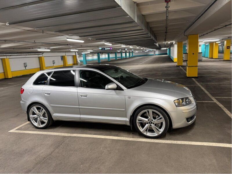 Silver Begagnad 2007 Audi A3 Sportback Comfort Halvkombi | 99 000 kr (Marknadspris) - Bild 1/4