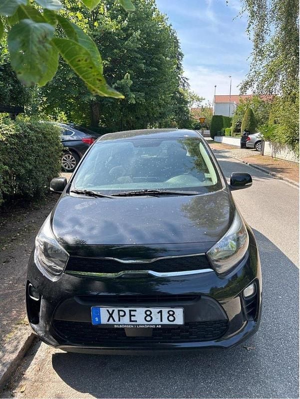 Svart Begagnad 2018 Kia Picanto Halvkombi | 54 500 kr (Bra pris) - Bild 1/4