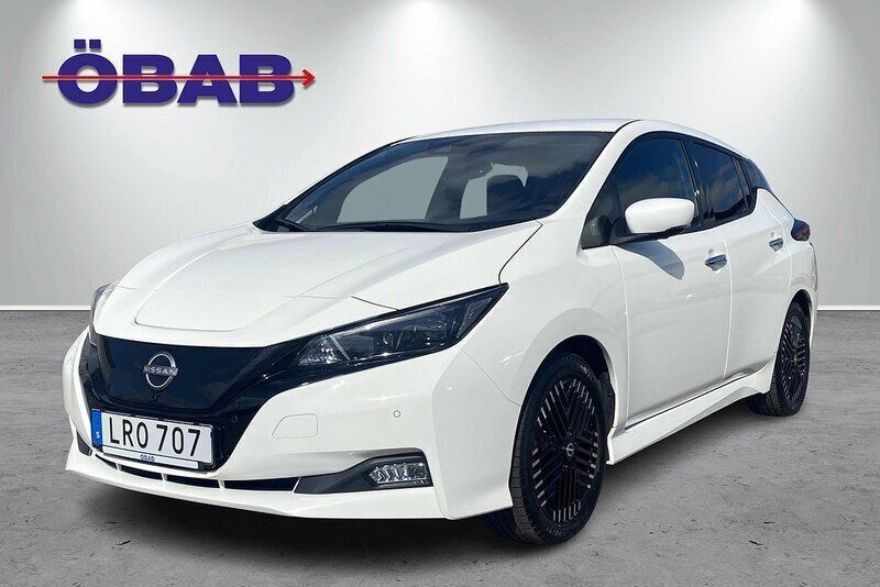 Vit Begagnad 2022 Nissan Leaf N-Connecta Halvkombi | 199 800 kr (Marknadspris) - Bild 1/4