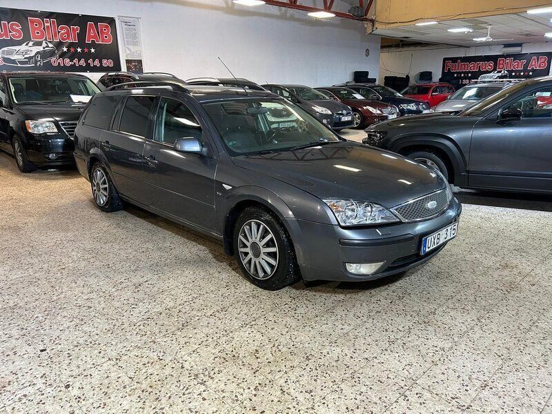 Grå Begagnad 2004 Ford Mondeo Kombi | 32 900 kr (Dyr) - Bild 1/4