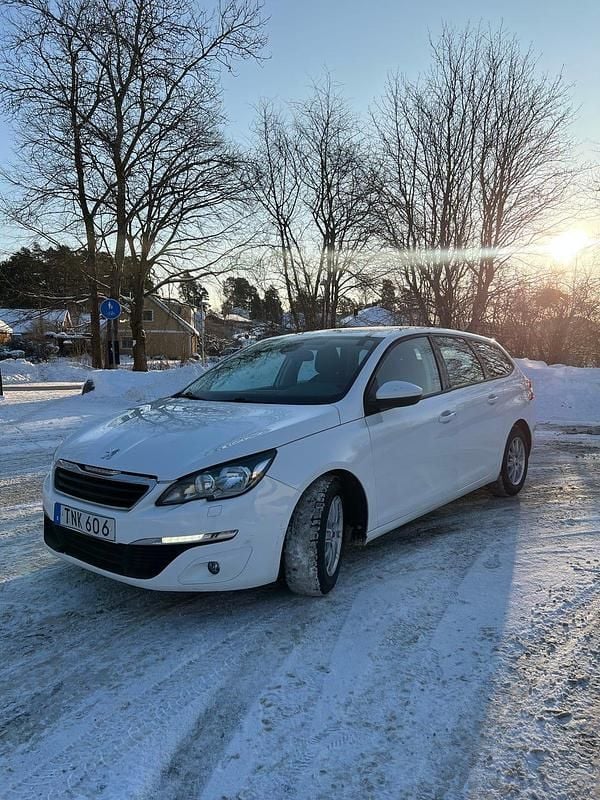 Begagnad Peugeot 308 SW 131 HK (96 kW) 2015 Kombi