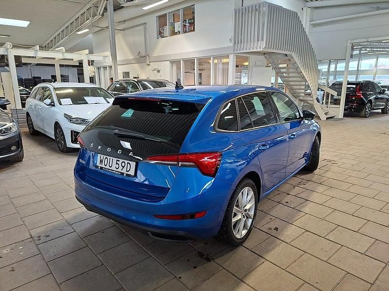 Begagnad Skoda Scala Dynamic 150 HK (110 kW) 2020 Race blue metallic Halvkombi