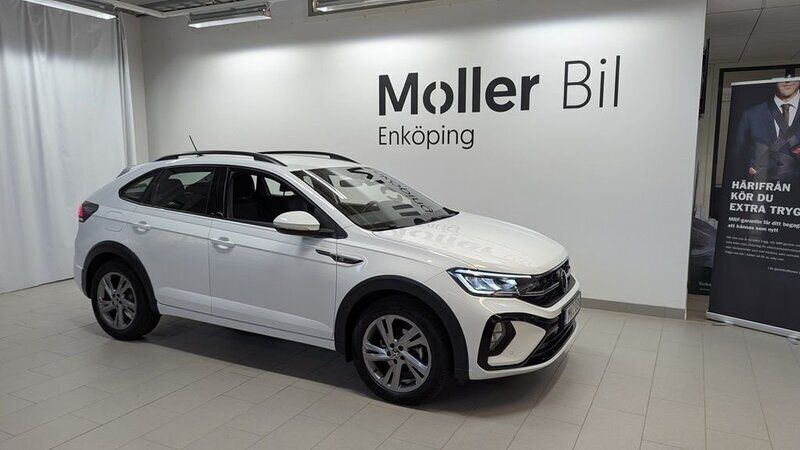 Vit (pure white) Begagnad 2022 VW Taigo R-line SUV | 224 900 kr (Marknadspris) - Bild 1/4