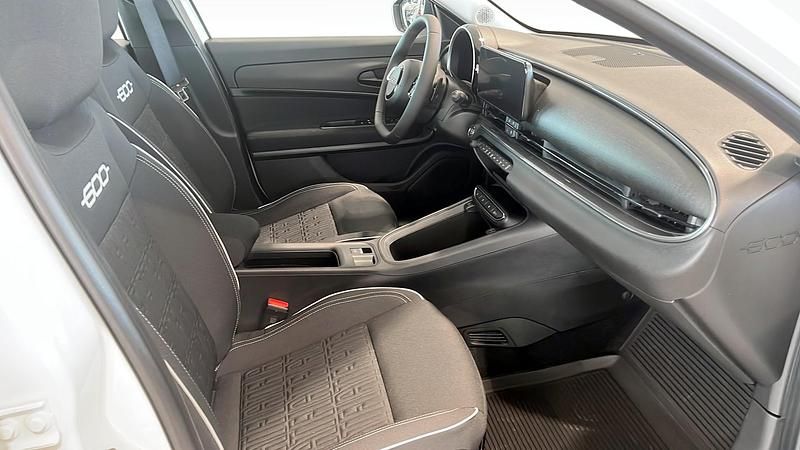 Ny Fiat 600 Lounge 136 HK (100 kW) 2025 Vit (white) SUV