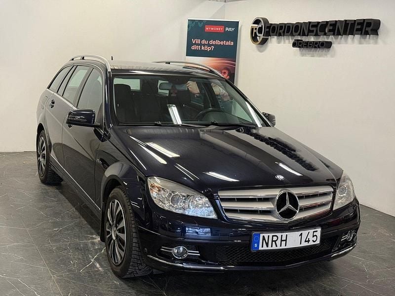 Mörkblå Begagnad 2009 Mercedes C180 Avantgarde Kombi | 59 900 kr (Marknadspris) - Bild 1/4