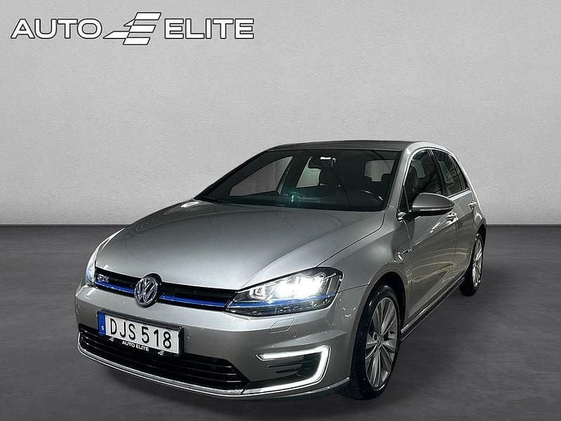 Silver Begagnad 2015 VW Golf VII GTE Halvkombi | 158 000 kr - Bild 1/4