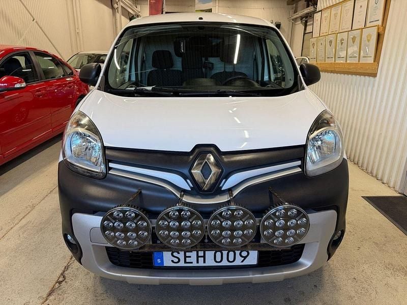 Vit Begagnad 2016 Renault Kangoo Minibuss | 79 990 kr (Marknadspris) - Bild 1/4