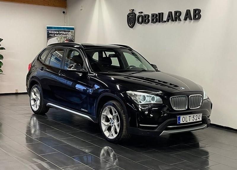 Svart Begagnad 2014 BMW X1 xLine SUV | 129 900 kr (Marknadspris) - Bild 1/4