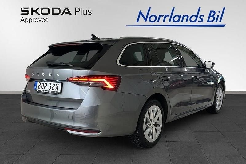 Begagnad Skoda Octavia 150 HK (110 kW) 2025 Graphite grey metallic Kombi