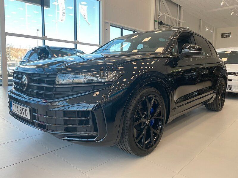 Ny 2025 VW Touareg Black Edition SUV | 1 177 200 kr - Bild 1/4