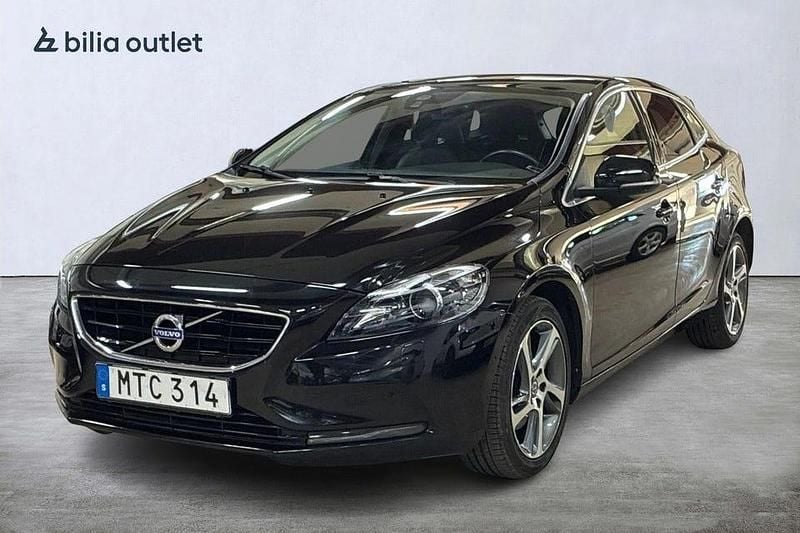 Begagnad Volvo V40 Summum 150 HK (110 kW) 2015 Svart Halvkombi