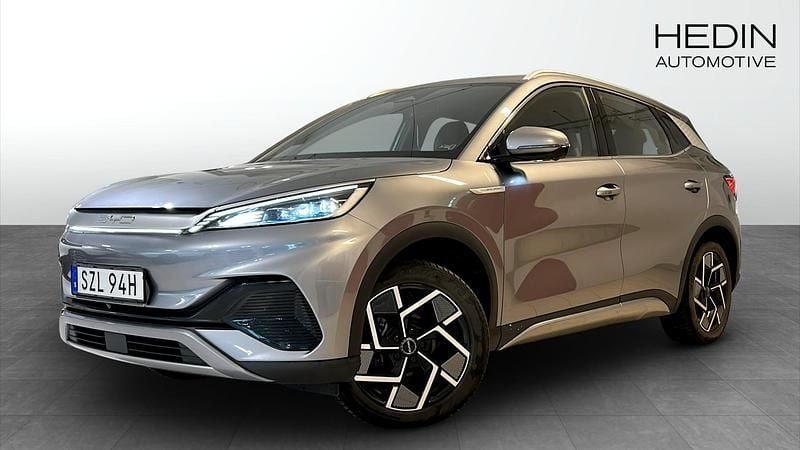 Grå Begagnad 2022 BYD Atto 3 Comfort SUV | 259 900 kr (Marknadspris) - Bild 1/4