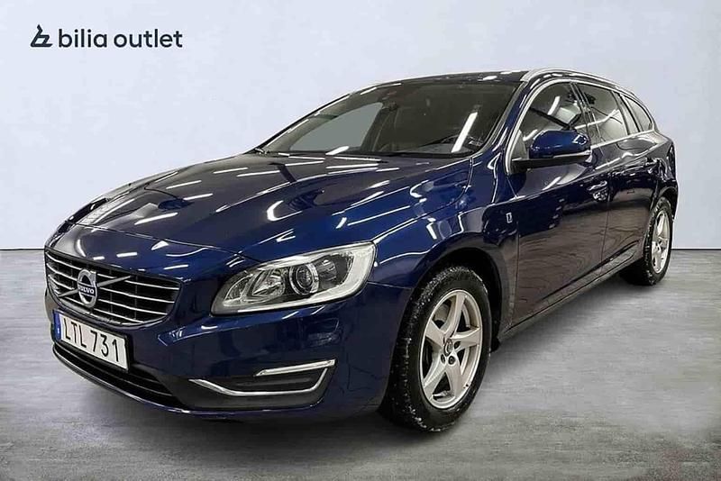 Blå Begagnad 2015 Volvo V60 Kombi | 184 900 kr - Bild 1/1