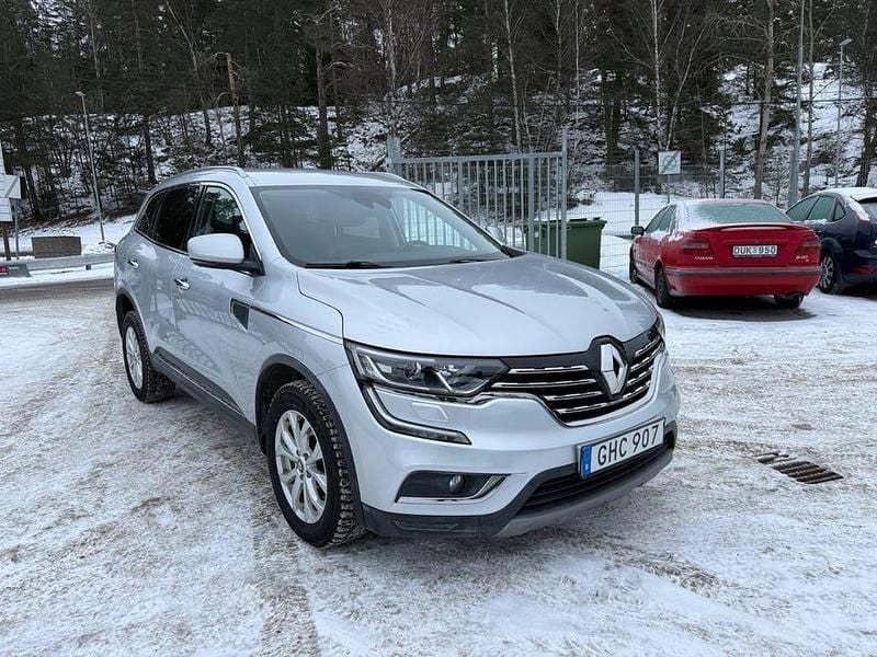 Silver Begagnad 2017 Renault Koleos SUV | 149 900 kr (Marknadspris) - Bild 1/4
