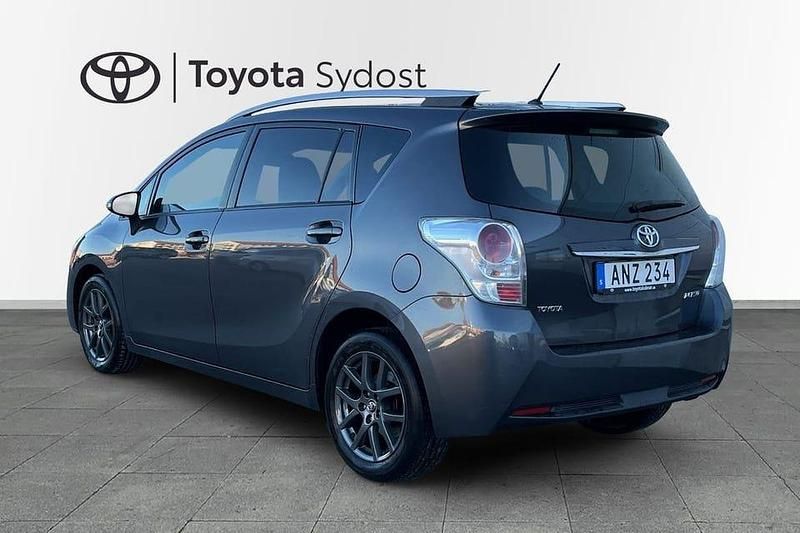 Begagnad Toyota Verso Edition 148 HK (108 kW) 2015 Grå Minibuss