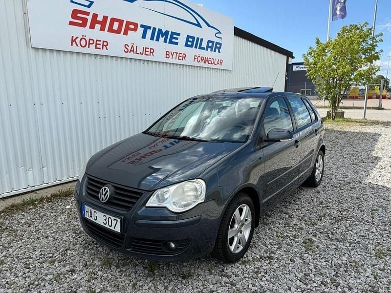 Mörkgrå (grå) Begagnad 2008 VW Polo Halvkombi | 39 900 kr (Lite dyr) - Bild 1/4
