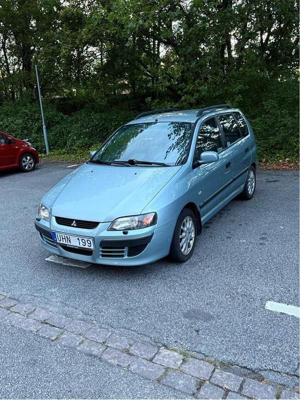 Silver Begagnad 2003 Mitsubishi Space Star Kombi | 15 900 kr (Marknadspris) - Bild 1/4
