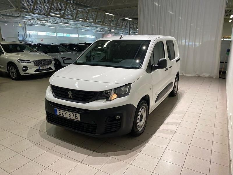 Vit Begagnad 2019 Peugeot Partner Van | 144 500 kr (Marknadspris) - Bild 1/4