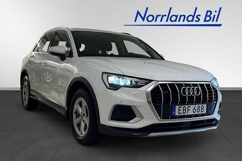 Begagnad Audi Q3 Advanced Plus 190 HK (139 kW) 2019 Ibisvit SUV