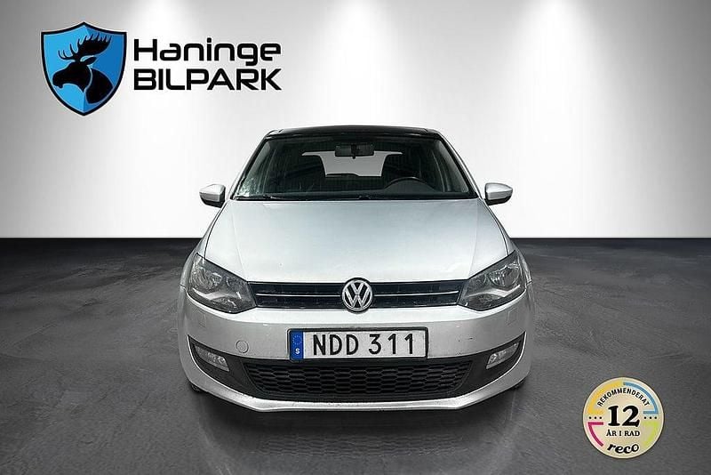 Begagnad VW Polo 90 HK (66 kW) 2012 Silver Halvkombi