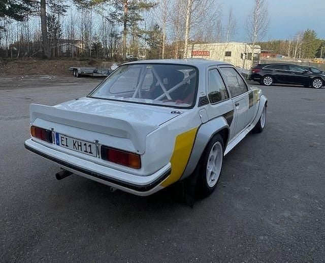 Begagnad Opel Ascona 1980 Vit Sedan