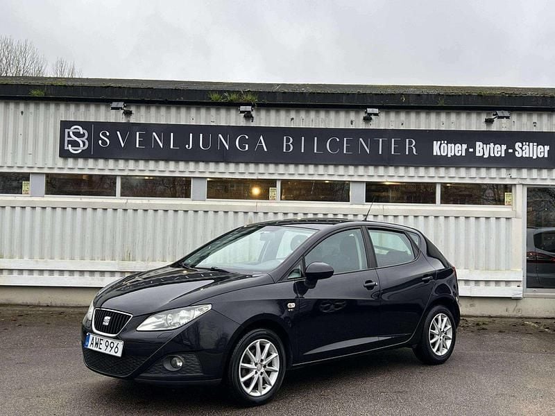 Svart Begagnad 2011 Seat Ibiza Style Halvkombi | 59 900 kr (Marknadspris) - Bild 1/4