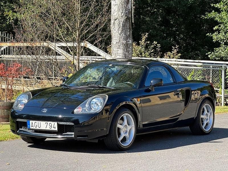 Svart Begagnad 2001 Toyota MR2 Cab | 99 900 kr - Bild 1/4