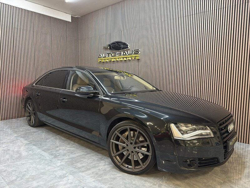 Svart Begagnad 2010 Audi A8L Ambiente Sedan | 249 900 kr - Bild 1/4