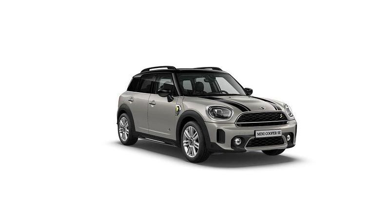 Grön (sage green metallic) Begagnad 2023 Mini Cooper Countryman SUV | 349 500 kr (Marknadspris) - Bild 1/4