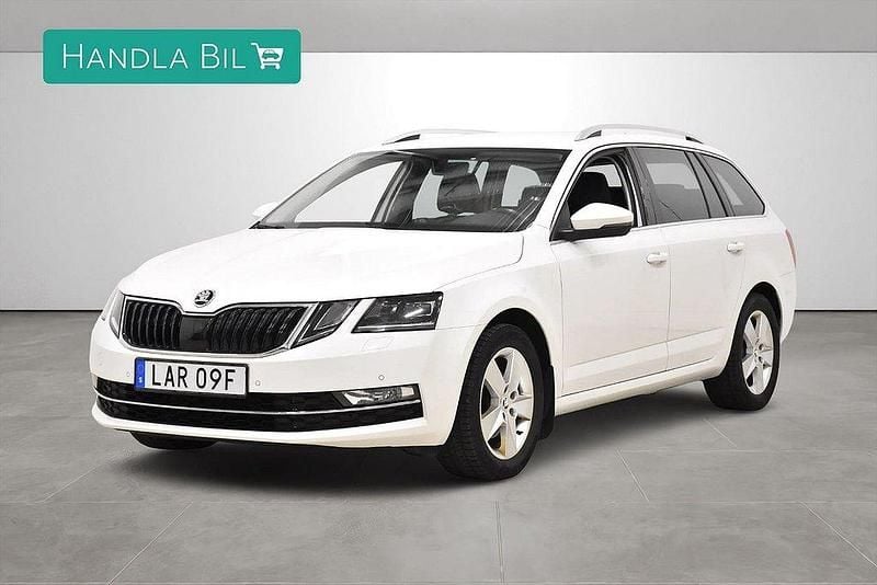Vit Begagnad 2020 Skoda Octavia Style Kombi | 215 800 kr (Marknadspris) - Bild 1/4