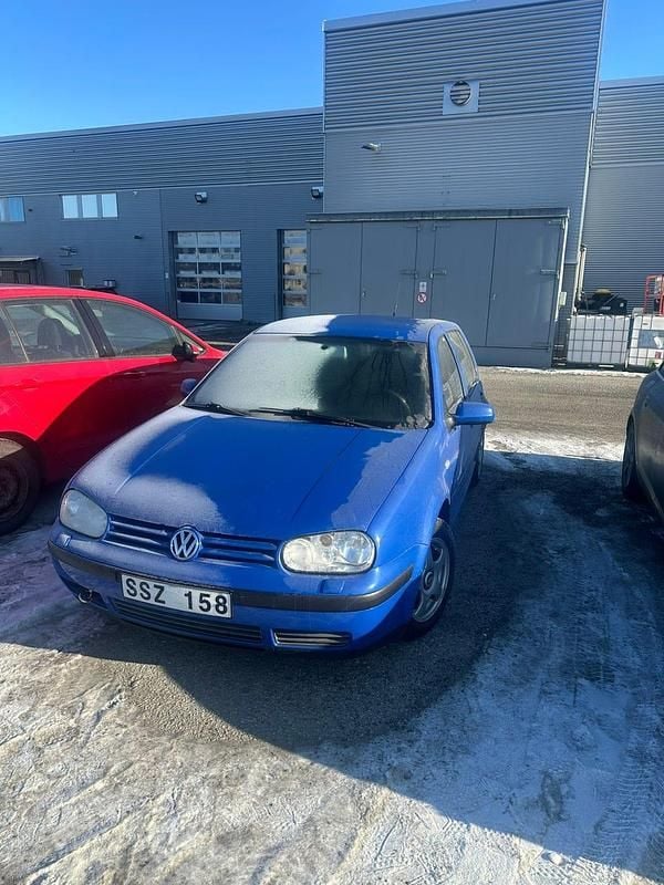 Begagnad VW Golf IV 105 HK (77 kW) 2002