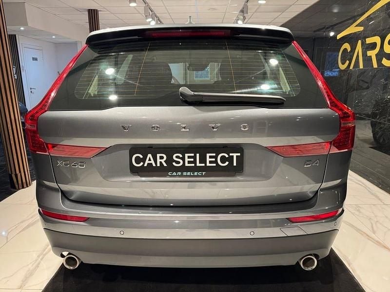 Begagnad Volvo XC60 Momentum 193 HK (141 kW) 2019 Grå SUV