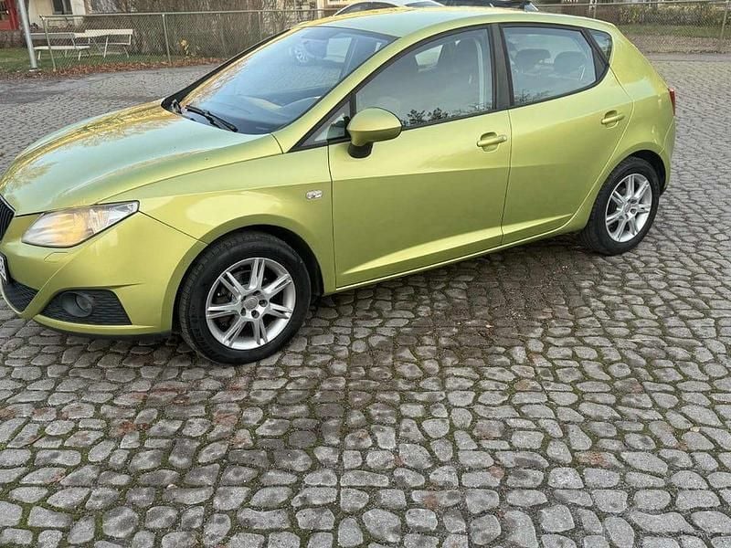 Begagnad 2009 Seat Ibiza Halvkombi | 27 000 kr (Marknadspris) - Bild 1/4