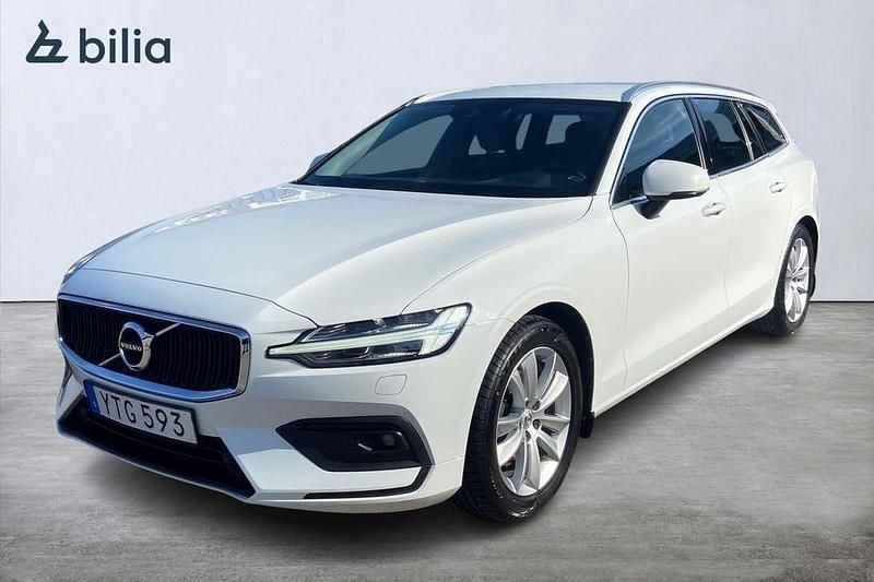 Vit Begagnad 2018 Volvo V60 Kombi | 193 700 kr (Marknadspris) - Bild 1/4